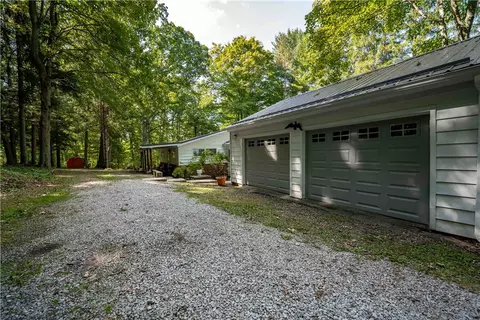 342 Rocky Run Rd, Greensboro, PA 15338
