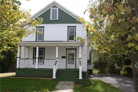 234 E Beaver, Mercer, PA 16137