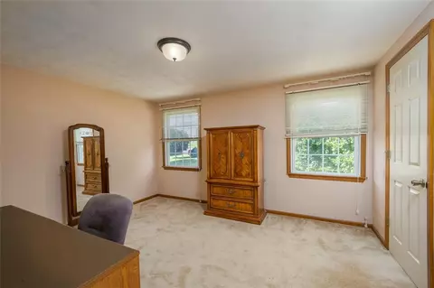 2219 Manordale Dr, Export, PA 15632 photo 19