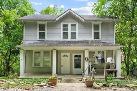 810 College Ave, Oakmont, PA 15139