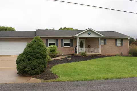 8 Single St, Carmichaels, PA 15320