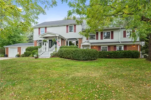 54 Highland Ridge Rd, Washington, PA 15301