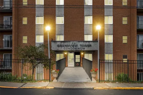 1001 Grandview Ave #901, Bridgeville, PA 15017