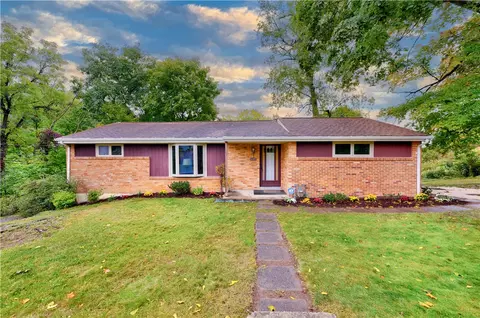 6177 Pleasant St, South Park, PA 15129