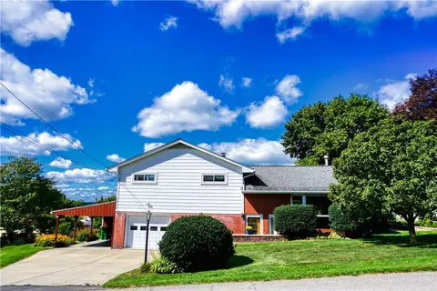 202 Westview Dr, Butler, PA 16001