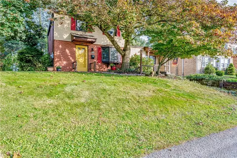 325 Veronica Dr, Pittsburgh, PA 15235