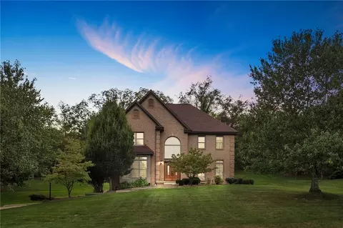 3996 Farmington Ct, Export, PA 15632