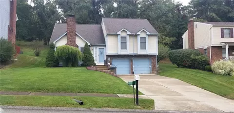 107 Oak Pointe Dr, Monroeville, PA 15146