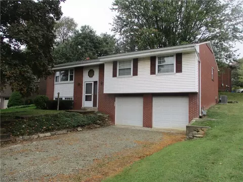 679 Presque Isle Dr, Pittsburgh, PA 15239