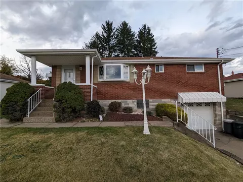 108 Thorncrest Dr, Mckees Rocks, PA 15136