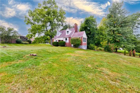 3180 Washington Pike, Bridgeville, PA 15017
