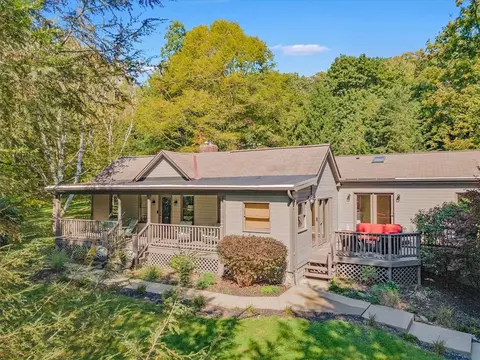 68 Forest Rd, Bradford Woods, PA 15015