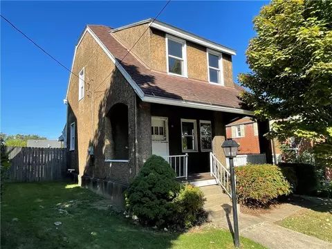 929 Athalia, Monessen, PA 15062