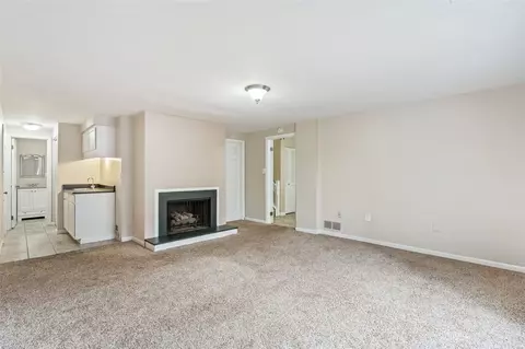 1592 Pinehurst Dr, Pittsburgh, PA 15241 photo 4