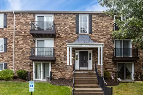 9105 James Ct, Aliquippa, PA 15001