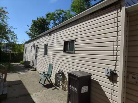 609 Glenwood Ave, Ambridge, PA 15003