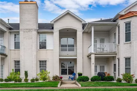 216 Adams Pointe Blvd #9, Mars, PA 16046