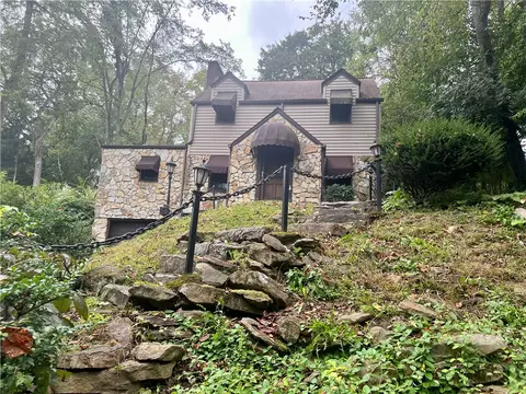 508 Argonne Blvd, Ellwood City, PA 16117