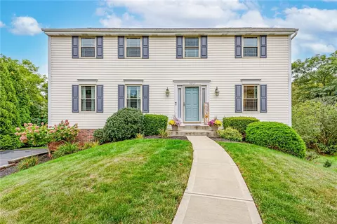 3012 Apache Ct, Gibsonia, PA 15044