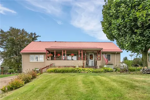 537 Main St, Ford City, PA 16226