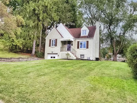 4711 W Barlind Dr, Pittsburgh, PA 15227
