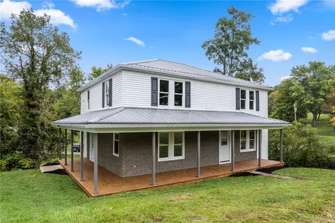 317 Alice St, Bentleyville, PA 15314