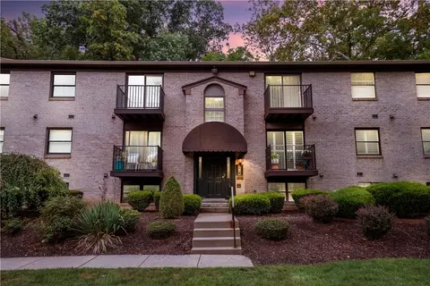 300 Gilkeson Rd #11C, Pittsburgh, PA 15228