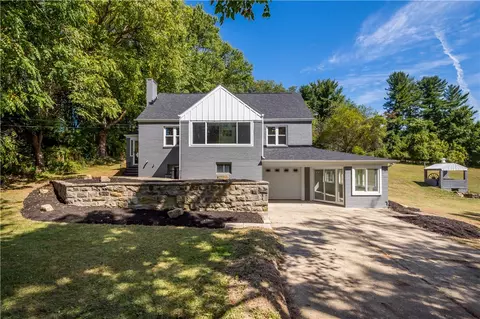 77 Van Voorhis Ln, Monongahela, PA 15063