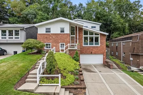 986 Oranmore St, Pittsburgh, PA 15201