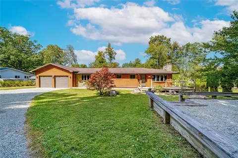 717 Dipaola Ln, Champion, PA 15622