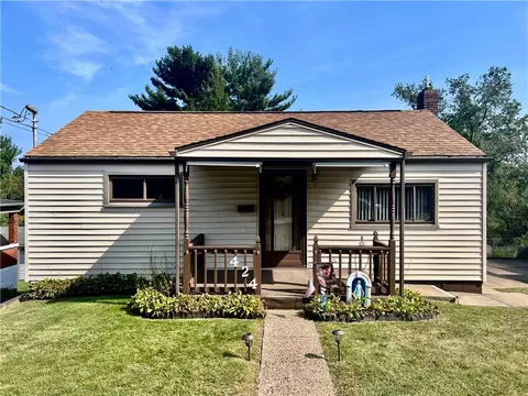 424 Oakhurst Dr, North Versailles, PA 15137