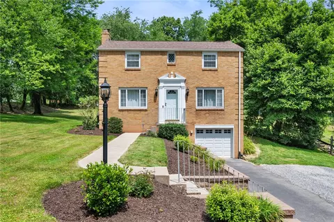 1743 Sample Rd, Allison Park, PA 15101
