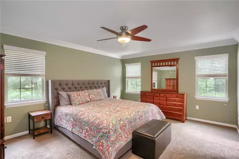 101 Bristol Dr, Seven Fields, PA 16046 photo 23