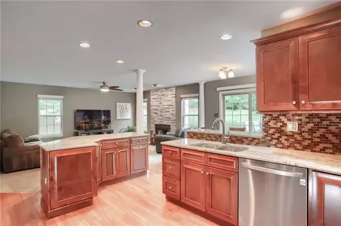 101 Bristol Dr, Seven Fields, PA 16046 photo 15