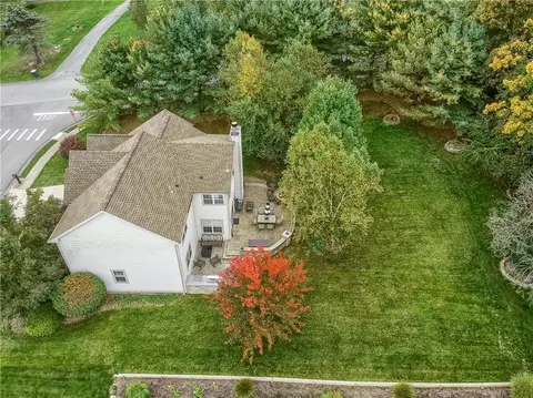 101 Bristol Dr, Seven Fields, PA 16046 photo 38