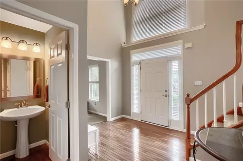 101 Bristol Dr, Seven Fields, PA 16046 photo 6