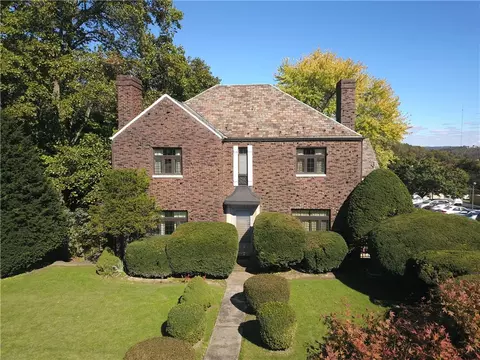 1003 Us 30, North Versailles, PA 15137