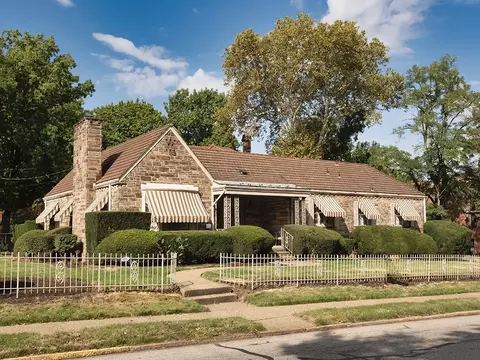 1358 Shady Ave, Pittsburgh, PA 15217