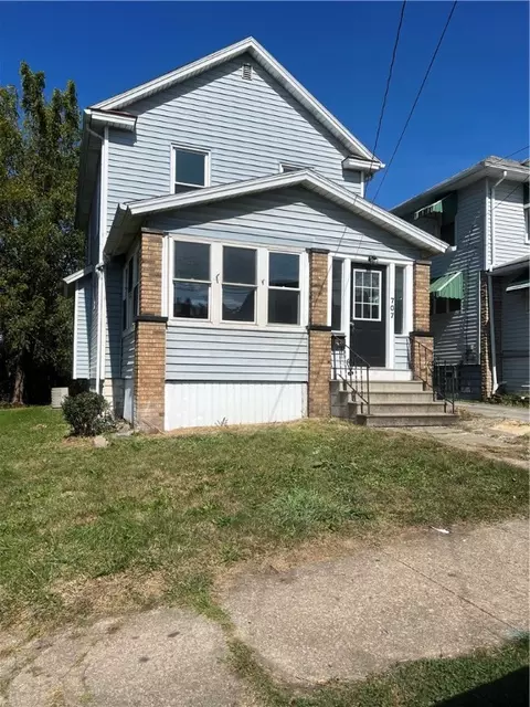 707 E Lutton St, New Castle, PA 16101