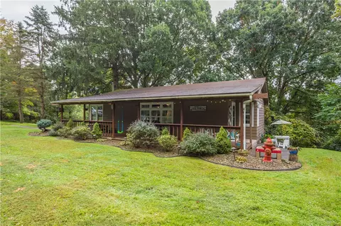 2081 Brodhead Rd, Aliquippa, PA 15001
