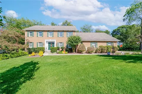 105 Raven Dr, Greensburg, PA 15601