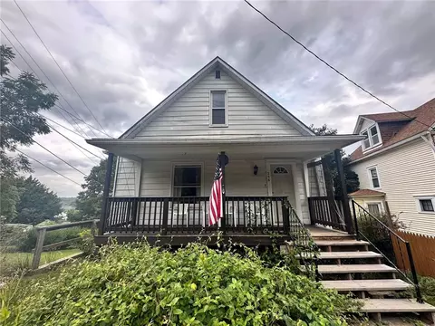 256 Roosevelt Blvd, Butler, PA 16001