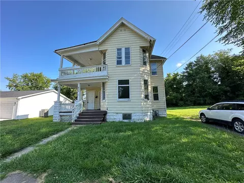 615 Oak St, New Castle, PA 16101