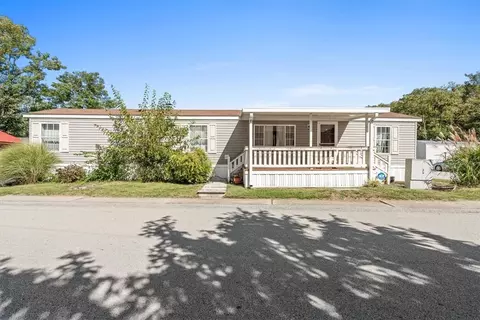 57 Hidden Valley Dr, Finleyville, PA 15332
