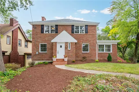 220 Cochran Rd, Pittsburgh, PA 15228