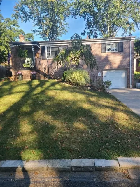 3720 Shady Ave, Munhall, PA 15120
