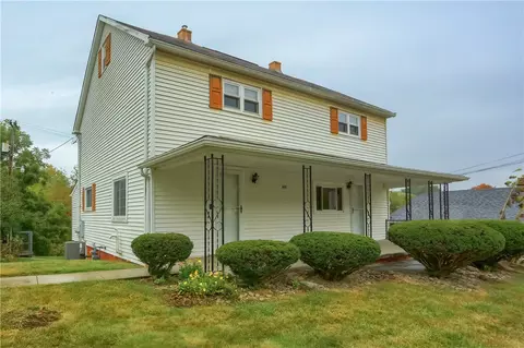 487-489 Cross Creek Rd, Avella, PA 15312