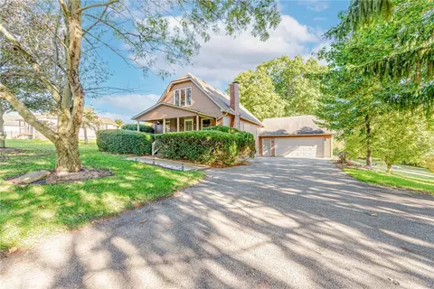 456 Chicora Rd, Butler, PA 16001