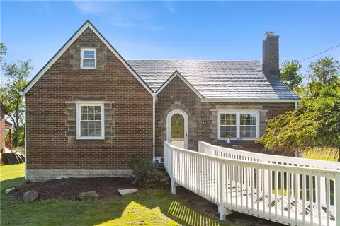 1339 Anderson Rd, Pittsburgh, PA 15209