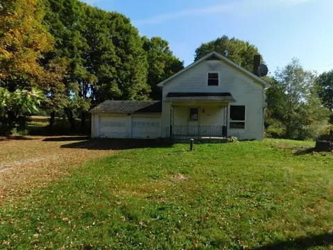 8219 Adamsville Rd, Hartstown, PA 16131